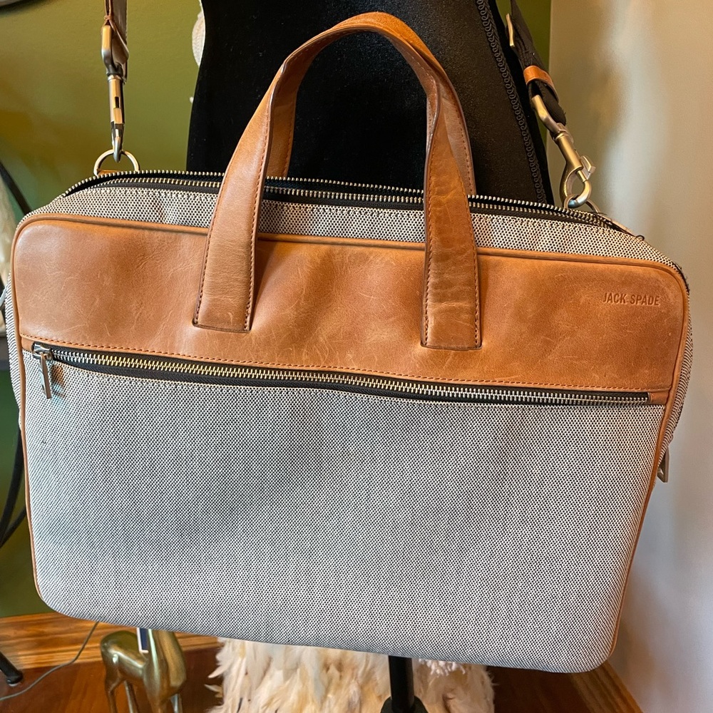 💼 Beautiful Jack Spade ♠️ messenger/laptop bag.